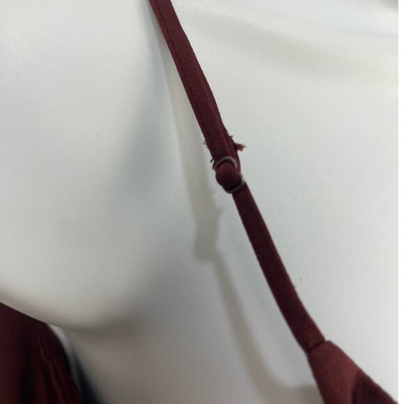 Altar'd State Bodysuit Small burgundy Adjustable Straps Snap - Picture 7 of 10